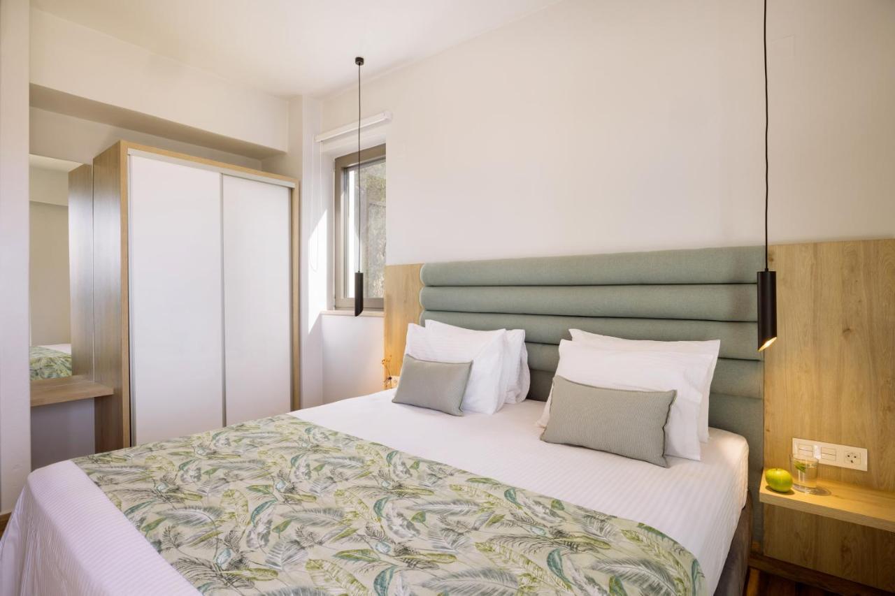 Zambia Luxury Plakias